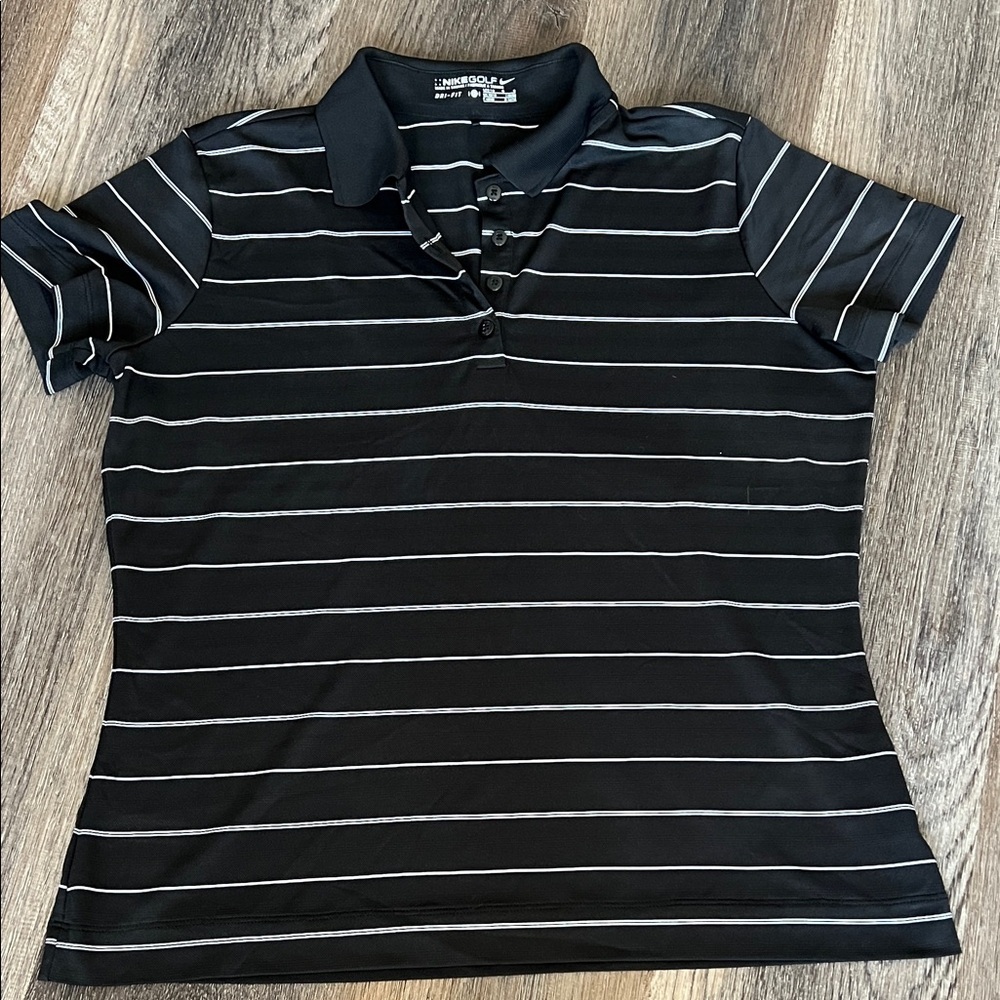 (8) Nike Golf Polo